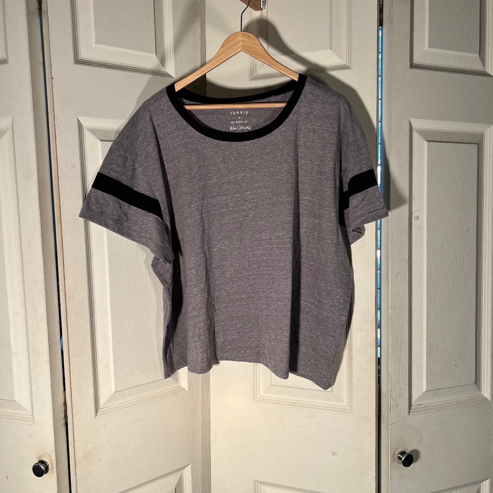 Torrid Gray and Black T shirt Size 3XL